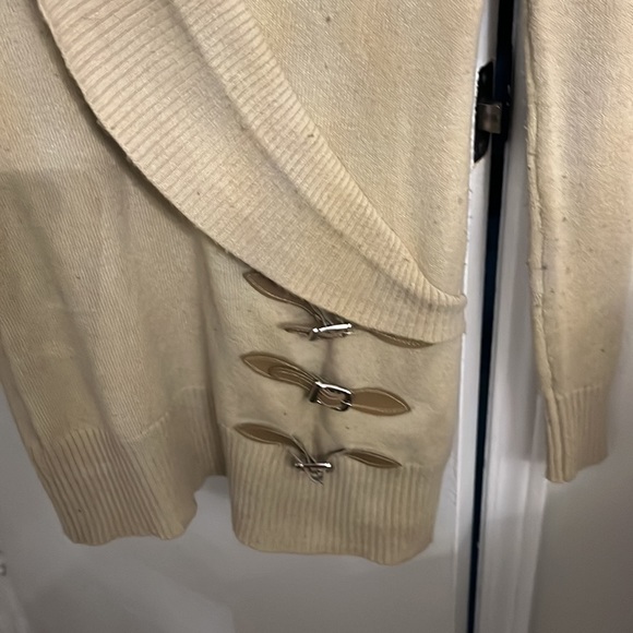 SALE!!! SIRENS SWEATER  5/25!!🔥🔥🔥🔥 - Picture 8 of 9